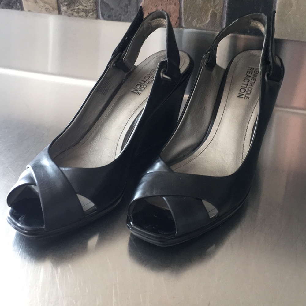 Kenneth Cole wedge